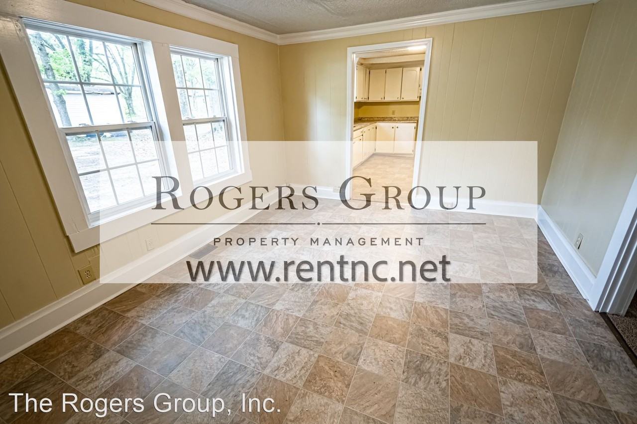 2011 Julia Ave - Photo 3 of 9