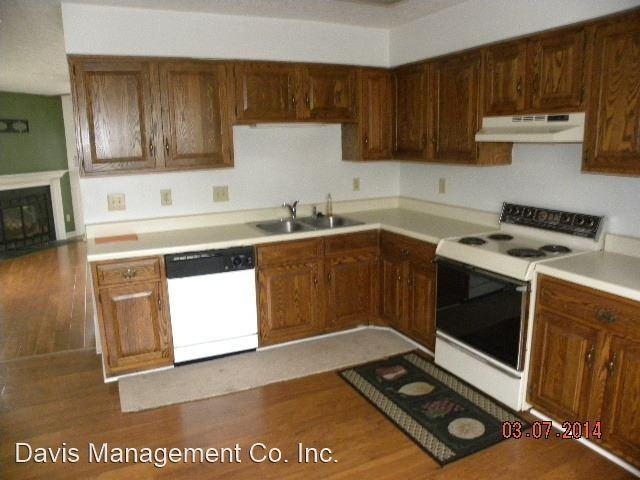 1100 Palmerton Dr - Photo 3 of 7