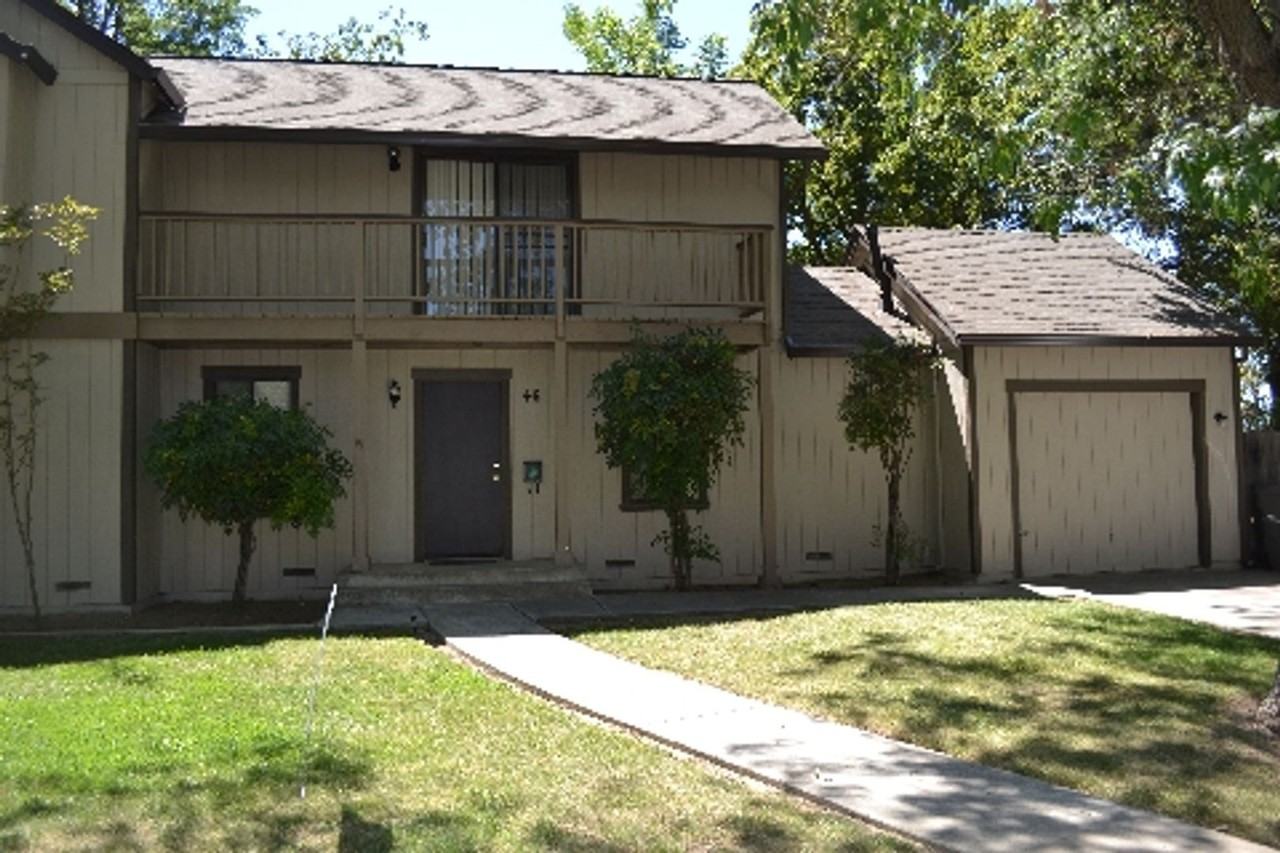 46 / 50 Walnut St - Photo 3 of 17