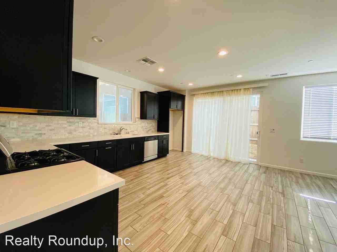 8362 Lemberger Way - Photo 2 of 14