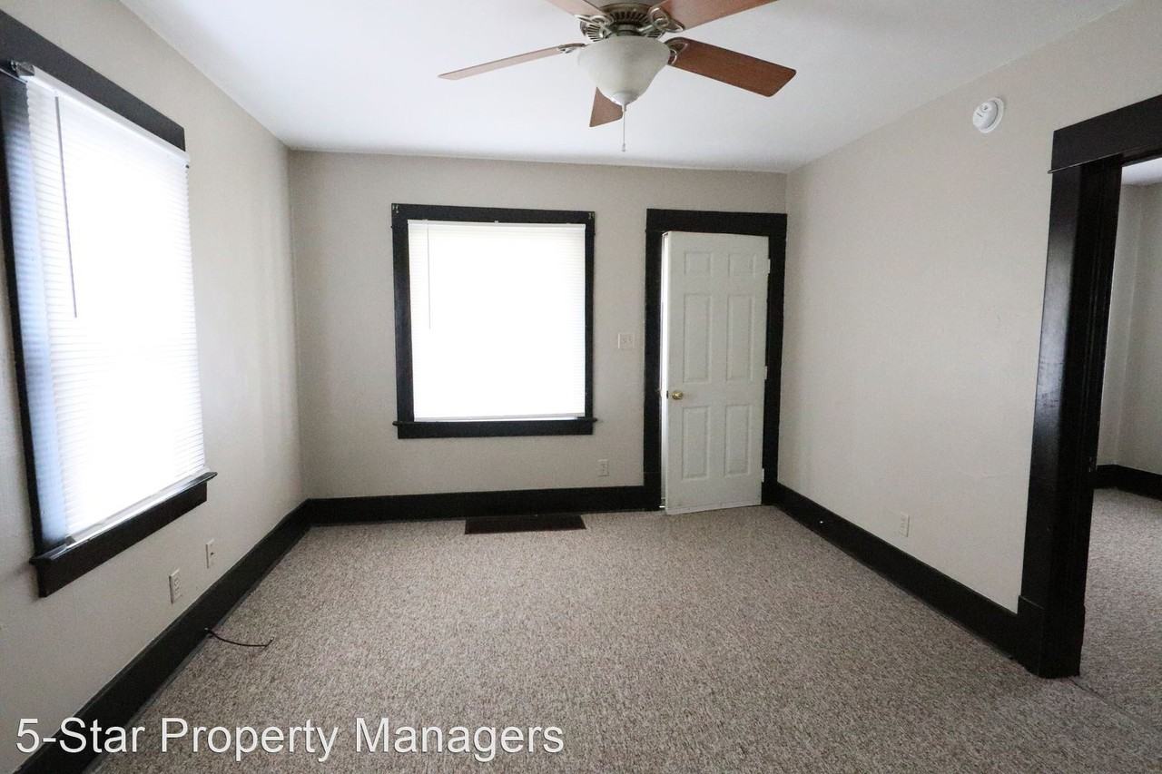 209 Mill St - Photo 3 of 13