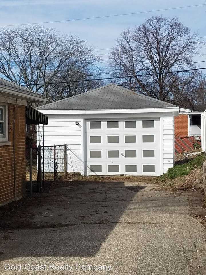 4617 Owens Dr - Photo 2 of 11