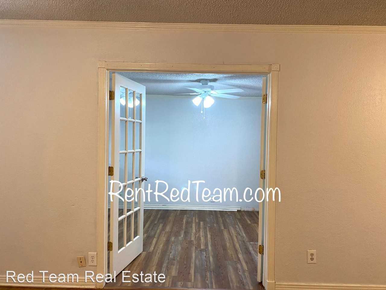 7454 Widgeon Ave - Photo 3 of 15