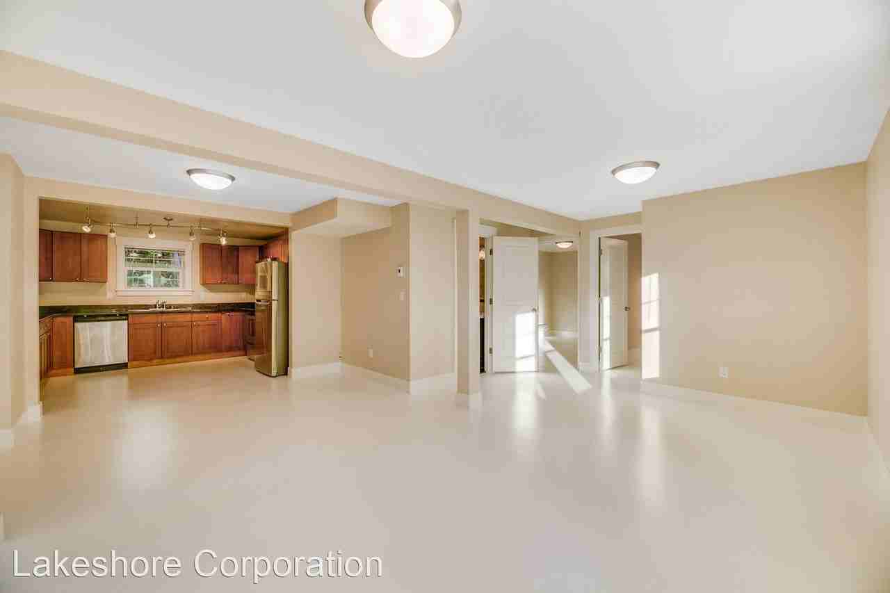 1426 22nd Ave - Photo 3 of 10