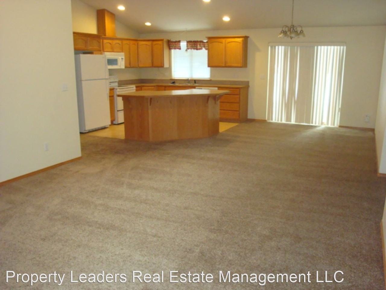 60130 Navajo Rd - Photo 2 of 11