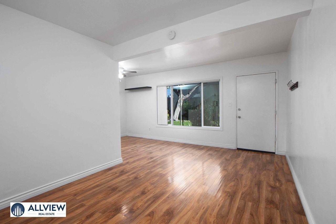 141 North Lewis Street - Photo 2 of 14