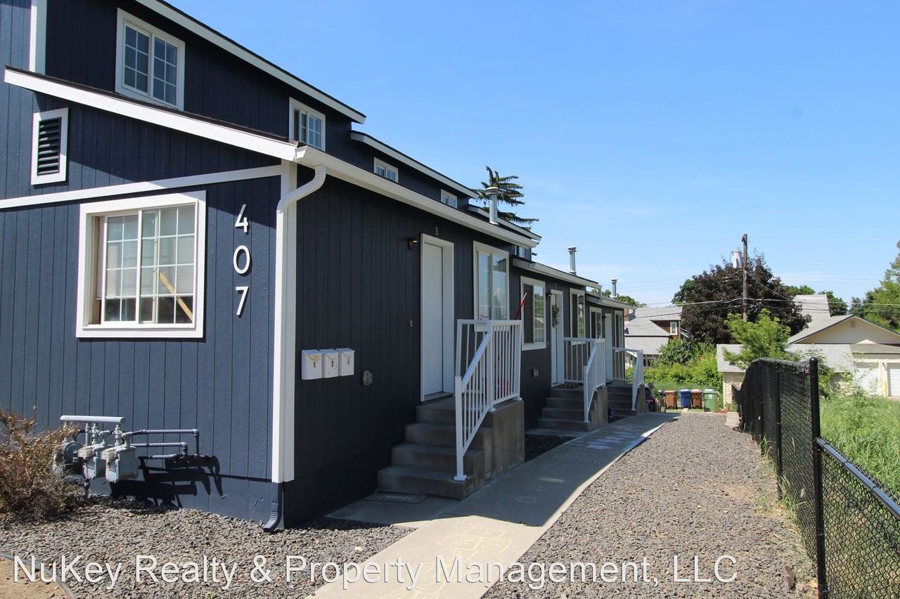 407 E. 8th Ave. - Photo 3 of 18