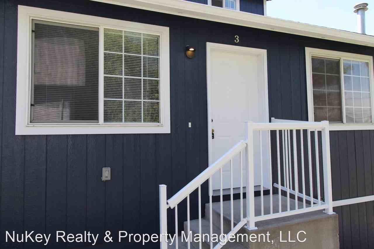 407 E. 8th Ave. - Photo 2 of 18