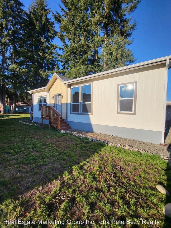 109 Nenant St S - Photo 2 of 12