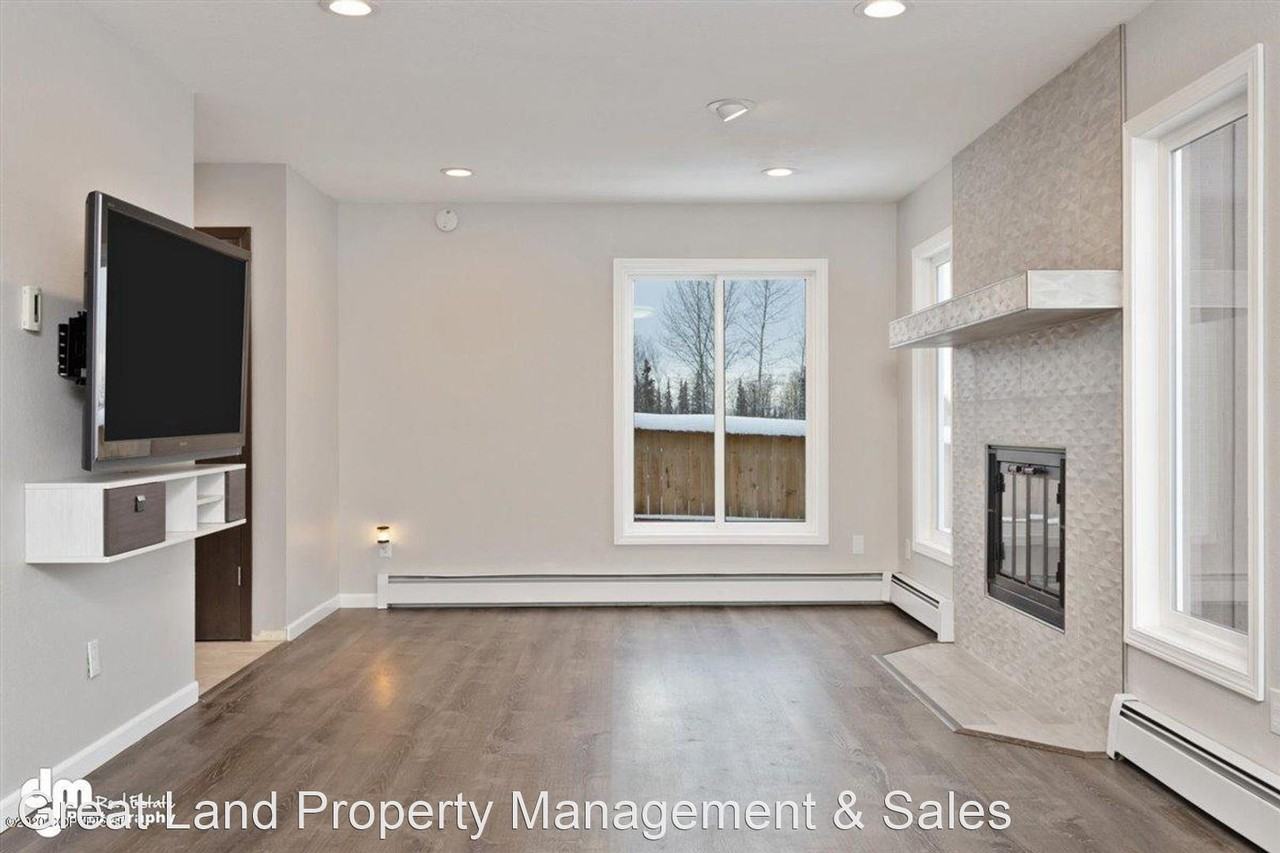 18507 Chekok Cir - Photo 3 of 12