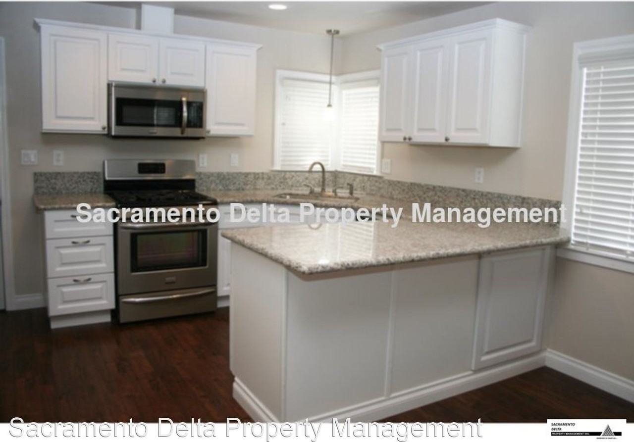 4205 56th St - Photo 3 of 7