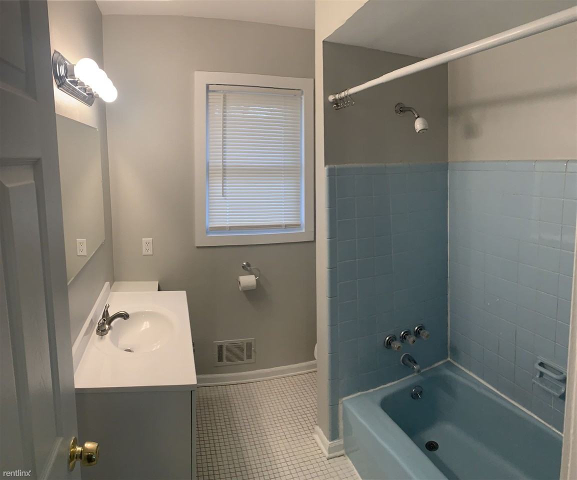 5614 Christie Ave Se - Photo 3 of 7