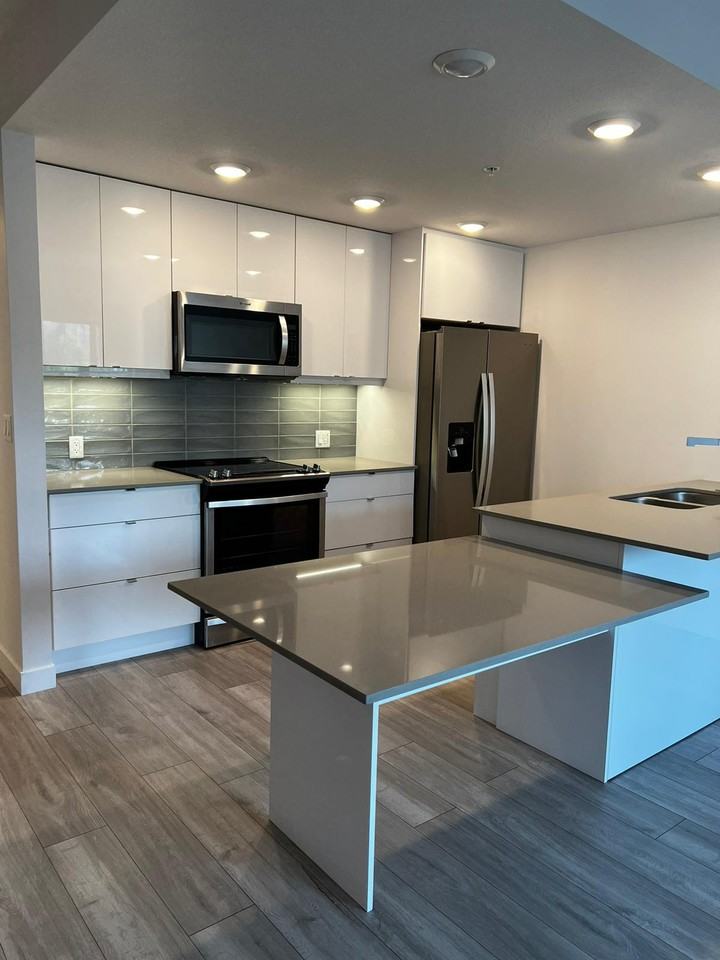 Cascade Luxury Condos - Photo 3 of 18