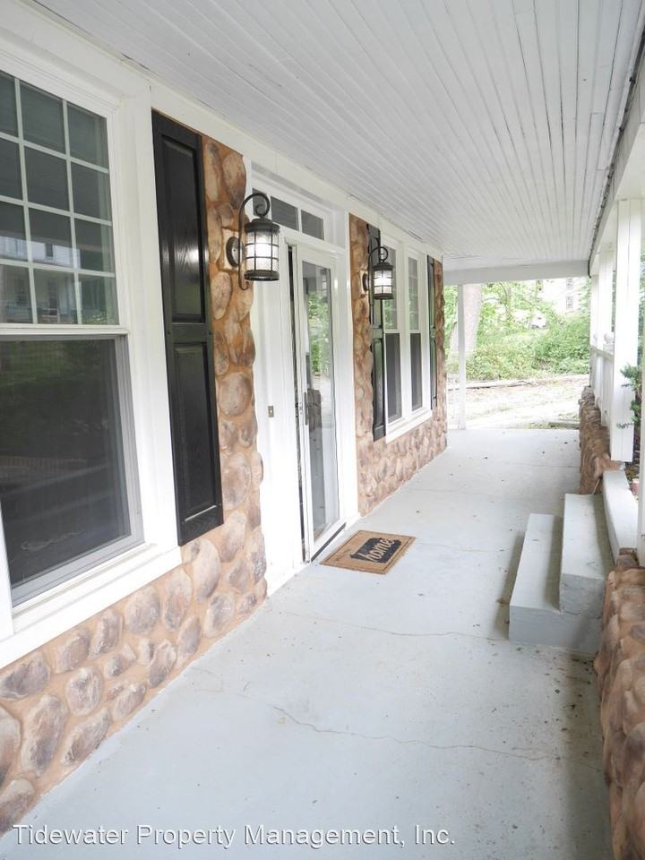 826 Old Manchester Rd - Photo 2 of 38