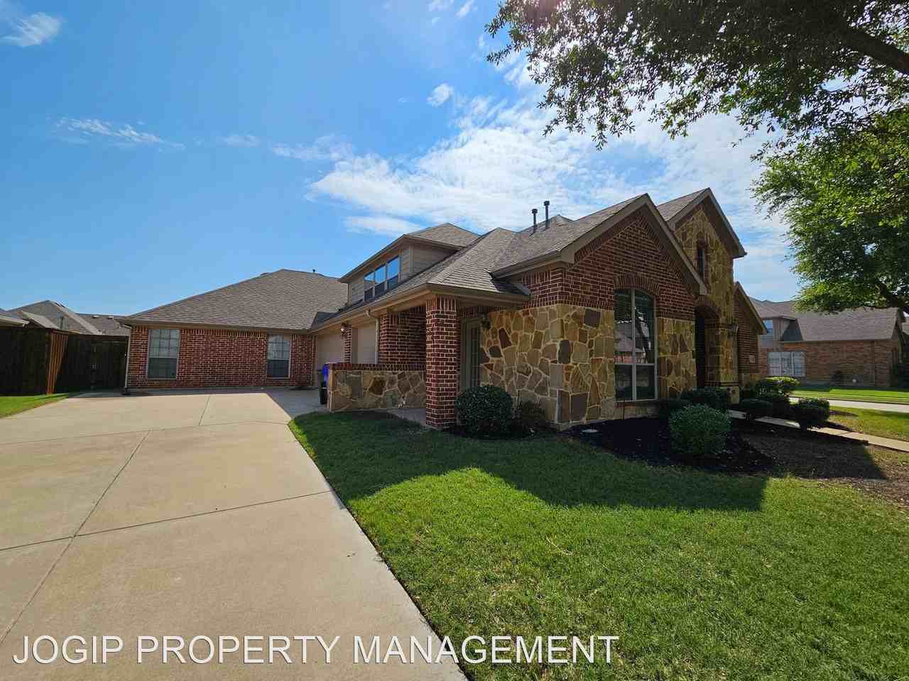 1021 Ellis Way - Photo 2 of 50
