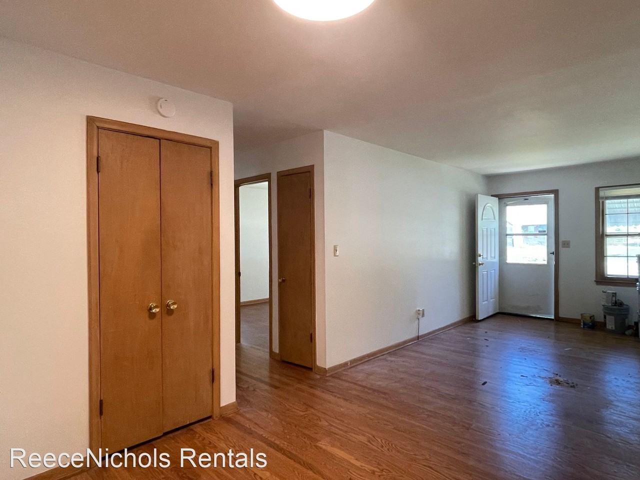 733 W 85th St - Photo 2 of 15