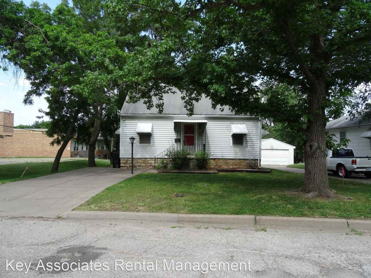 617 Sw Roosevelt St - Photo 3 of 29