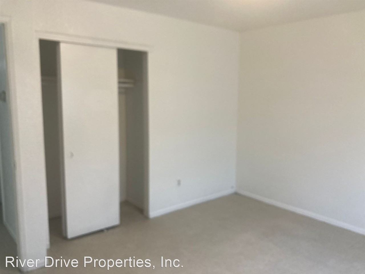 926 W 13th - Photo 2 of 7