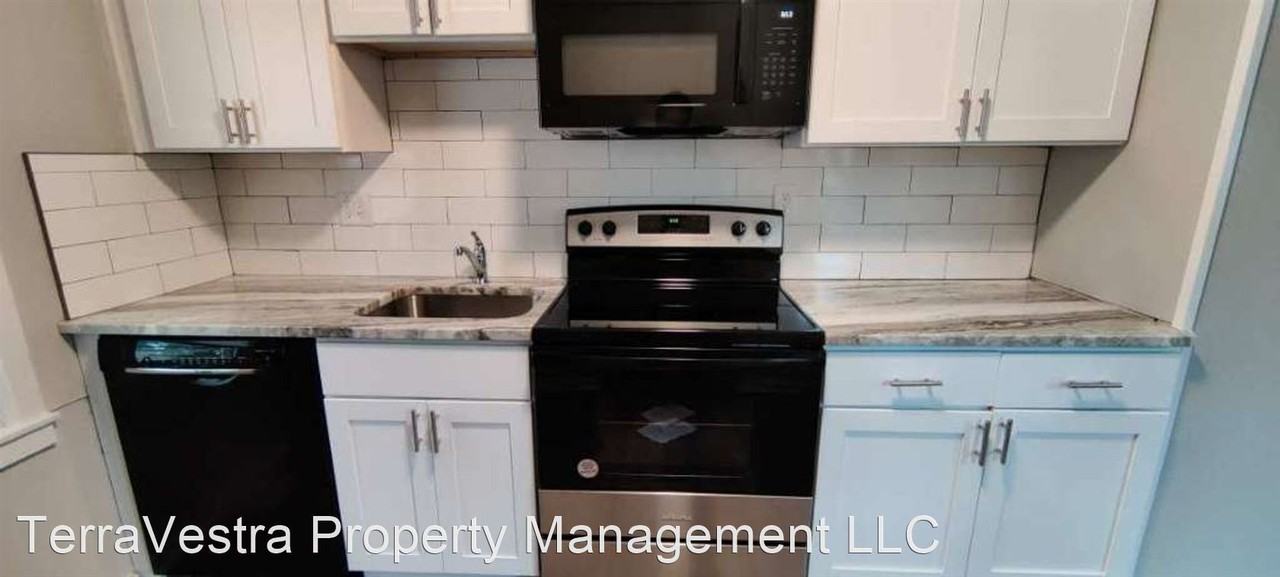 1415 2nd Ave - Photo 2 of 12