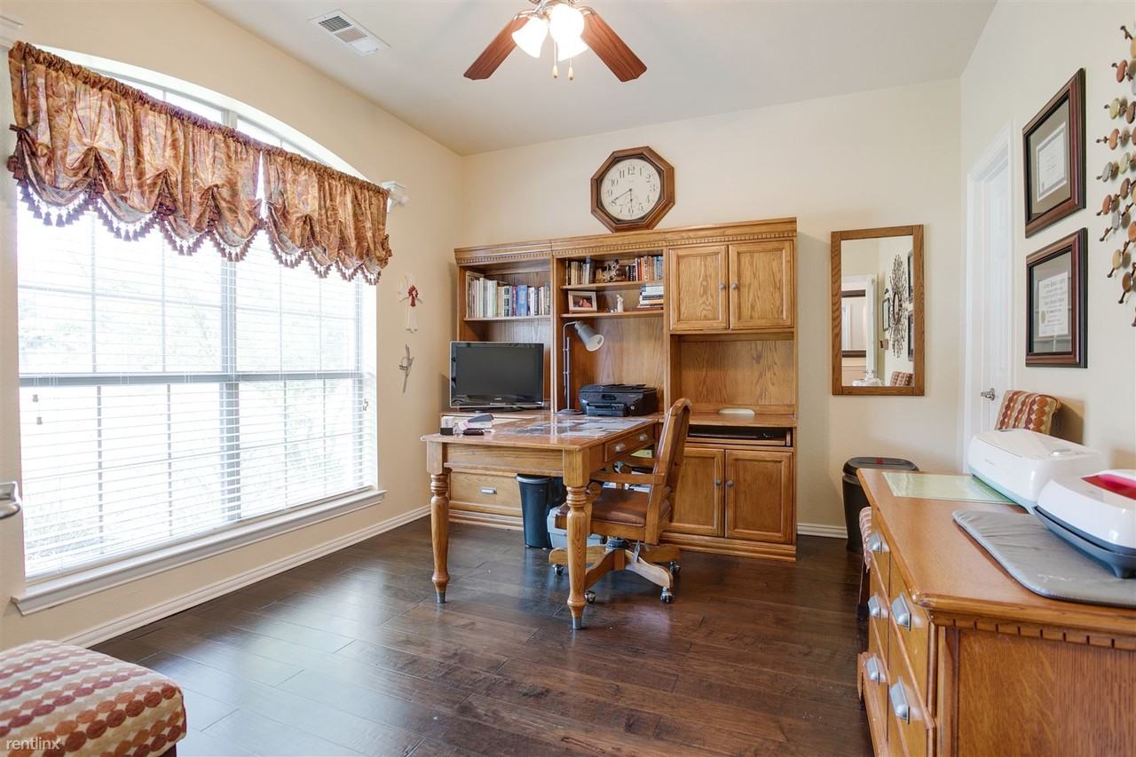 8121 Rock Elm Rd - Photo 2 of 30