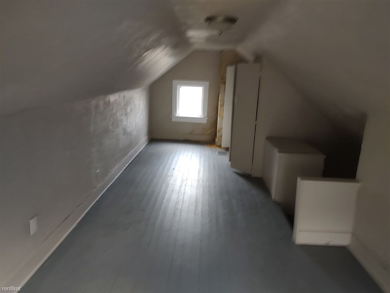 1603 Manchester Rd - Photo 2 of 9