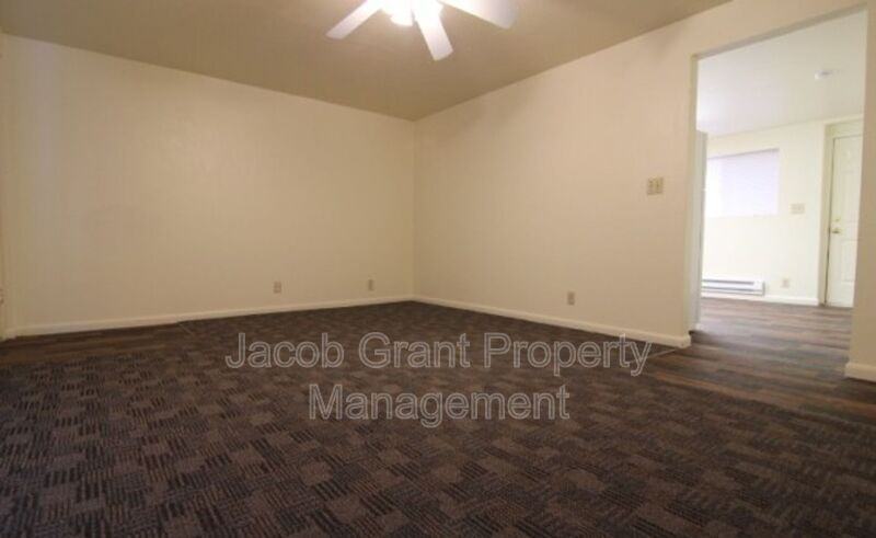 1380 E Poplar St #D - Photo 7 of 11