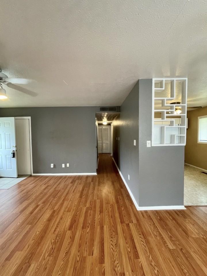5209 Mohawk Dr - Photo 3 of 15