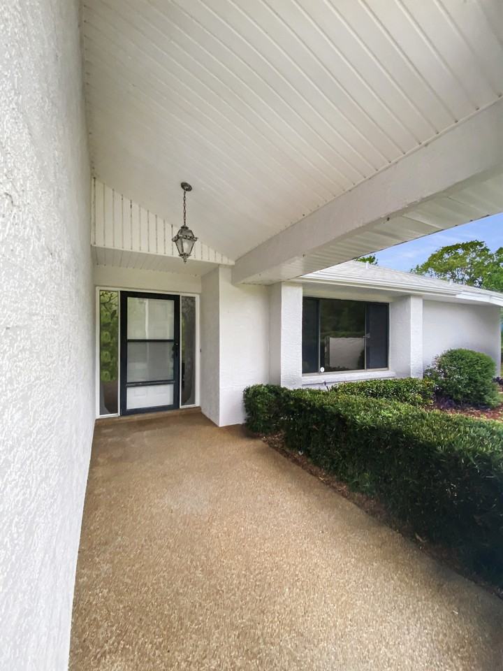 2348 Evenglow Ave - Photo 2 of 24