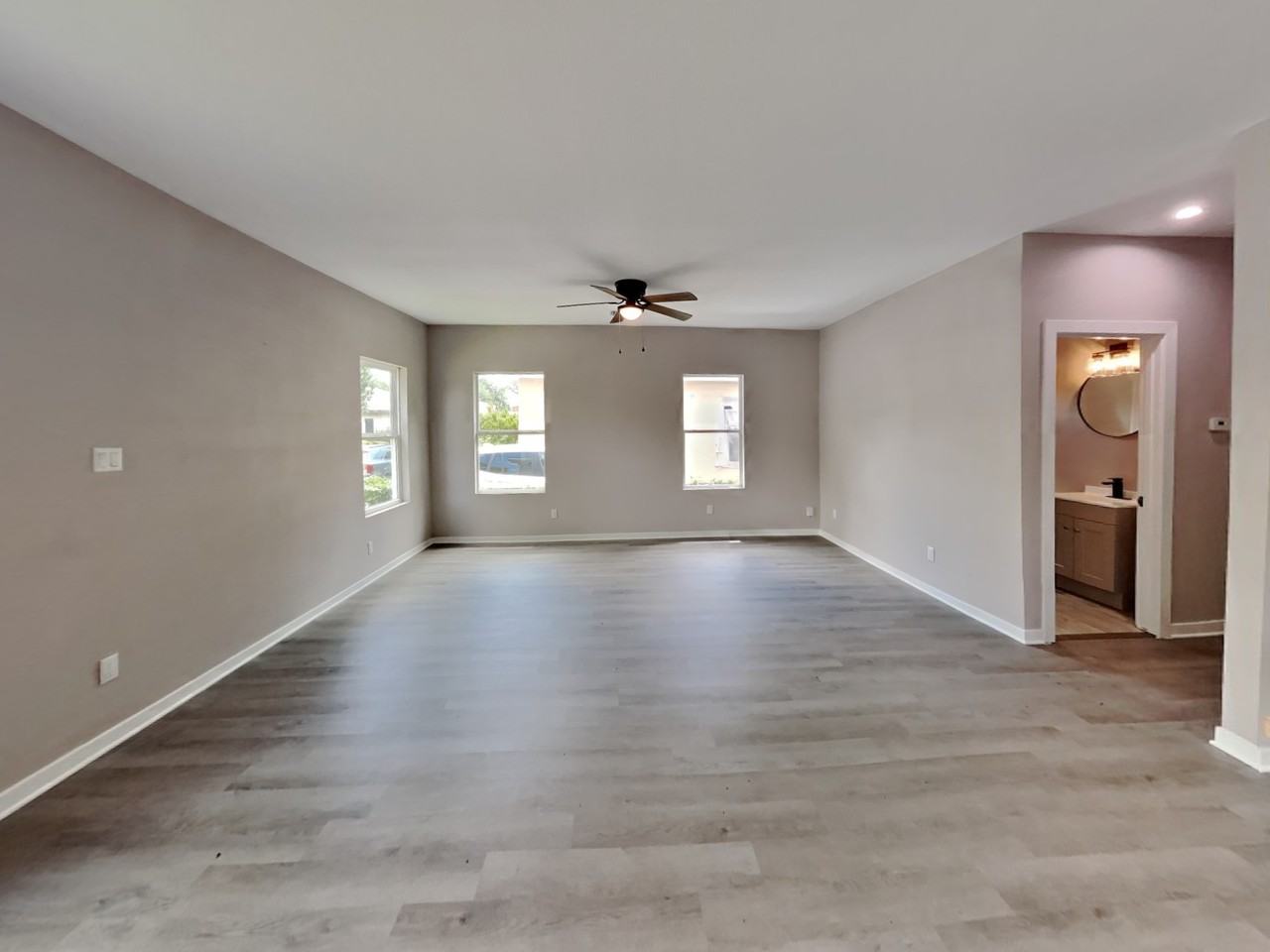 138 Hess St - Photo 2 of 19