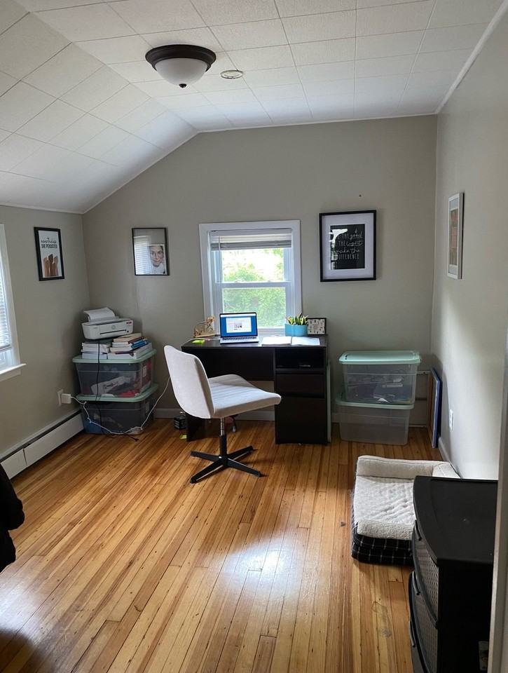 130 Railroad Ave - Photo 3 of 6