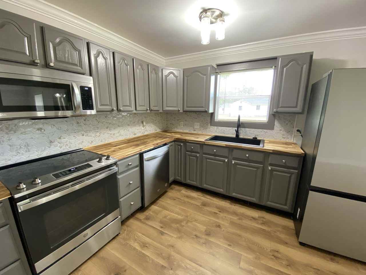 22040 Cedar St - Photo 5 of 15