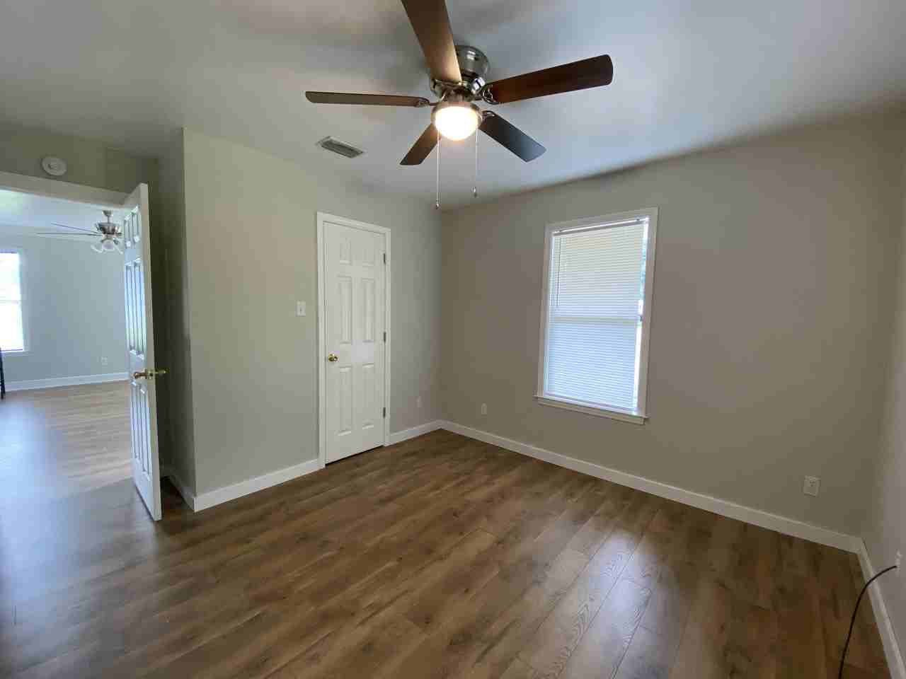 22040 Cedar St - Photo 6 of 15