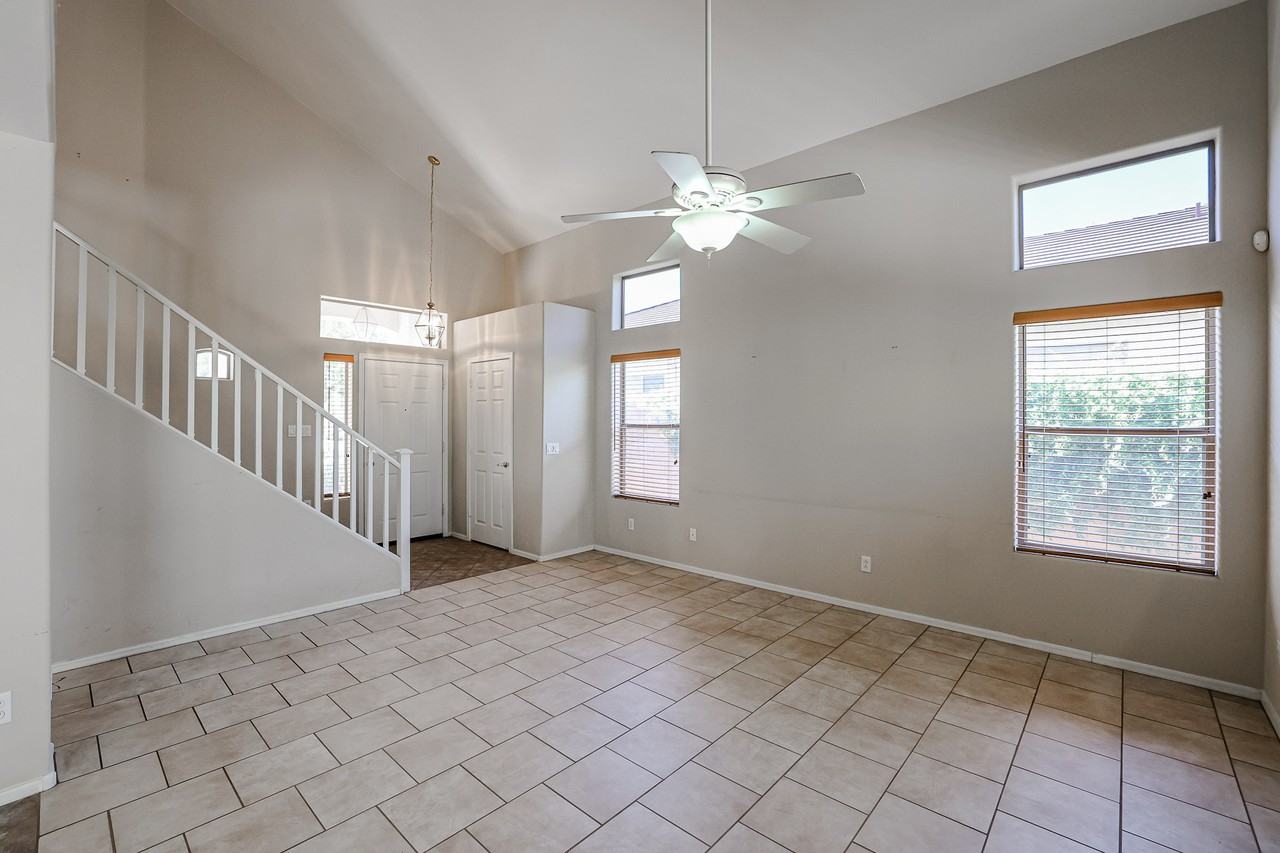 17012 W Halifax Ln - Photo 2 of 40