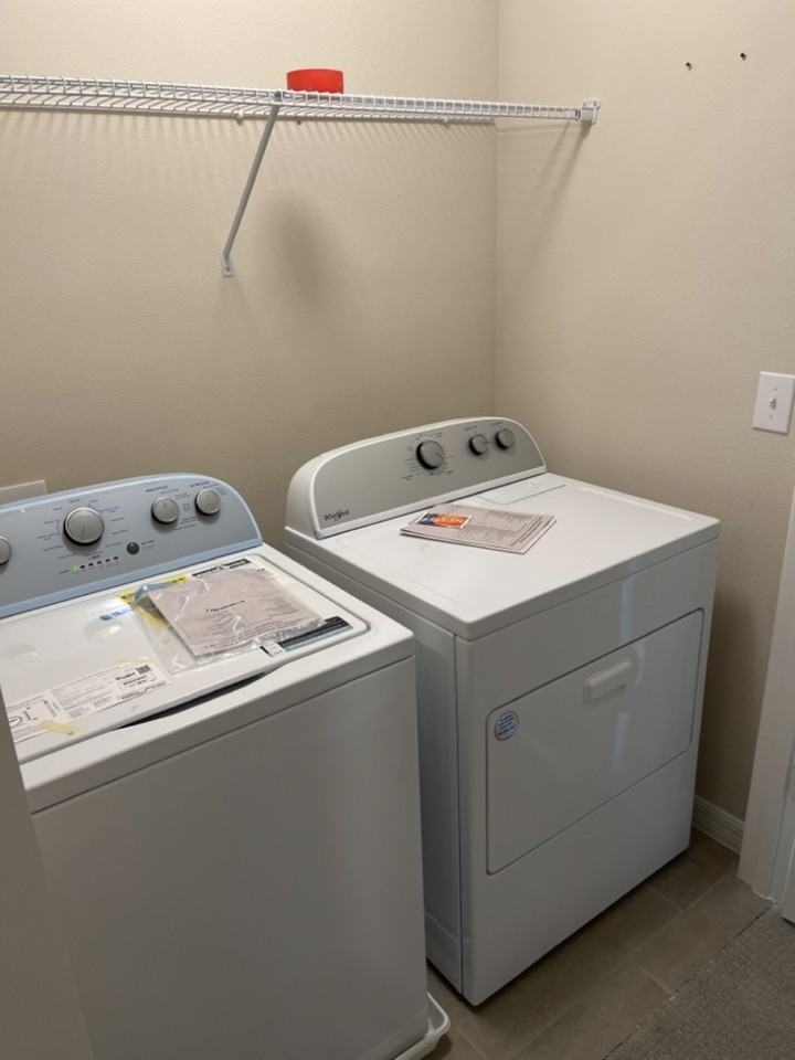 1304 Mirabella Cir - Photo 2 of 16