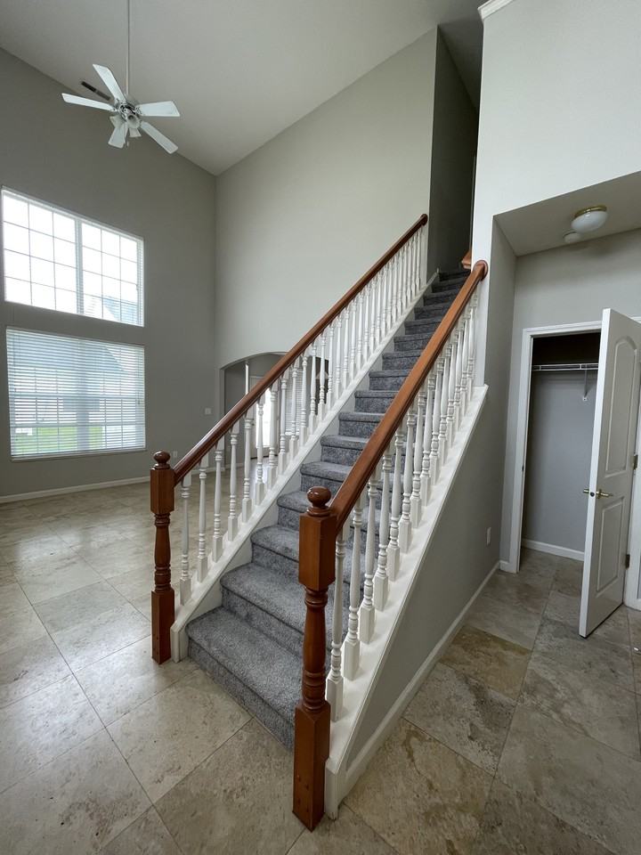 16325 Bay Meadow Cir - Photo 4 of 17