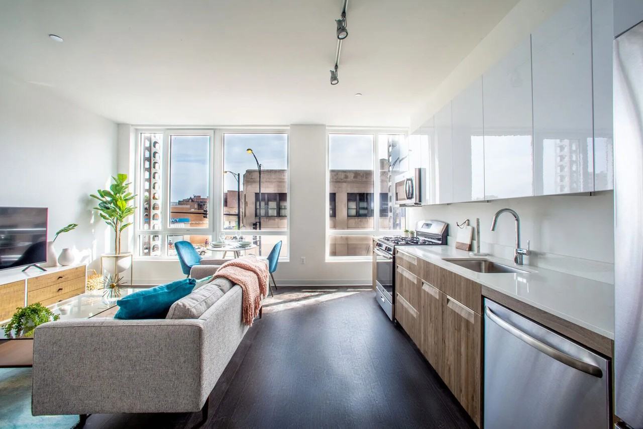 N Milwaukee Ave 616, Chicago, IL 60647 2 Bedroom Apartment for Rent PadMapper