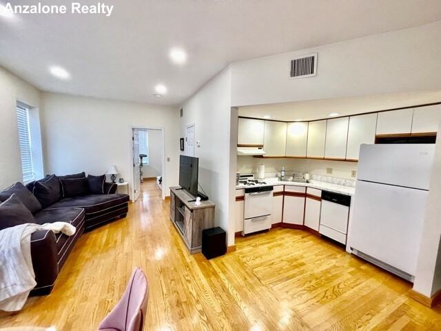 2A Baldwin Pl #4 - Photo 2 of 10