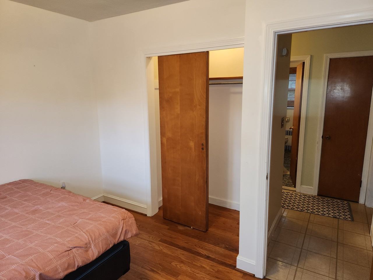 22 Top Street - Photo 3 of 8