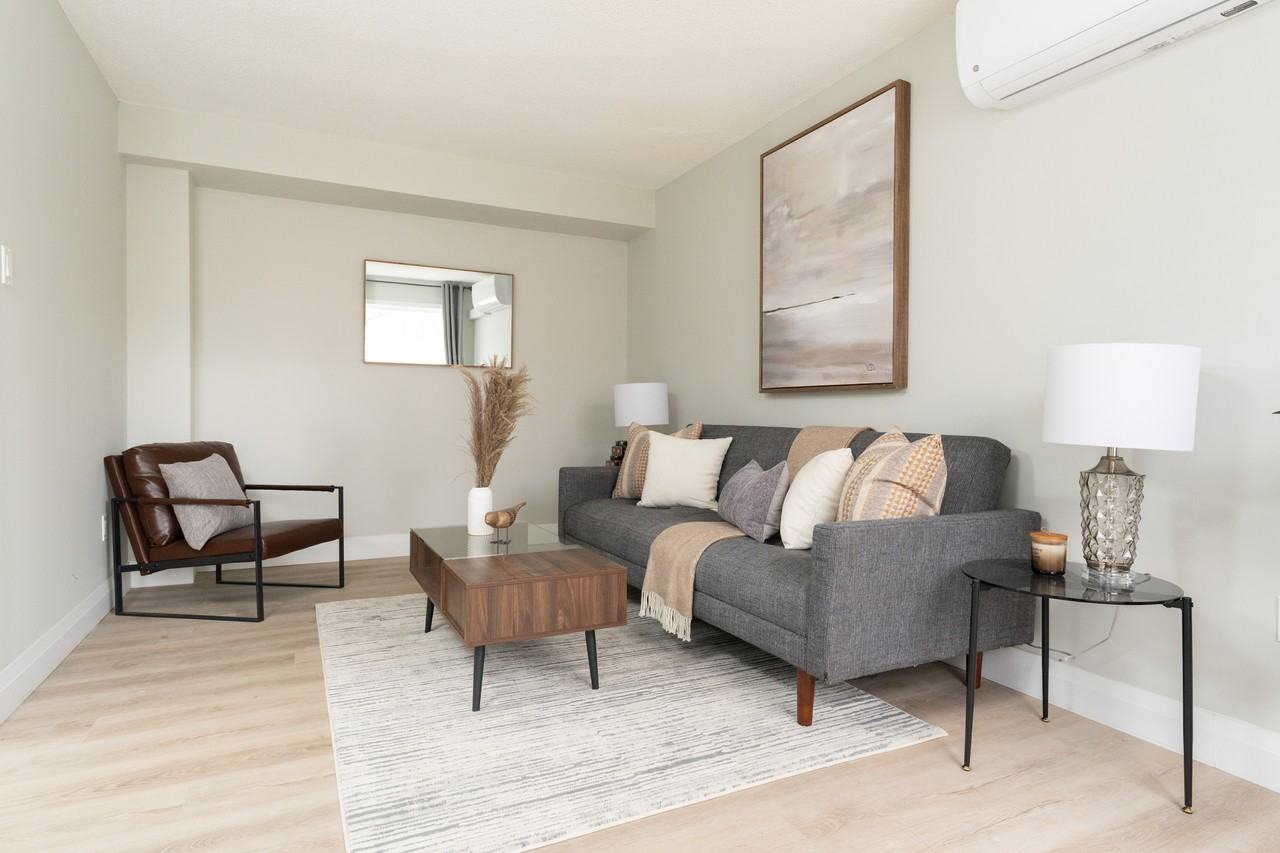 Cedar Valley Townhomes Apartments 240 Ormond Dr, Oshawa, ON L1G 6T5