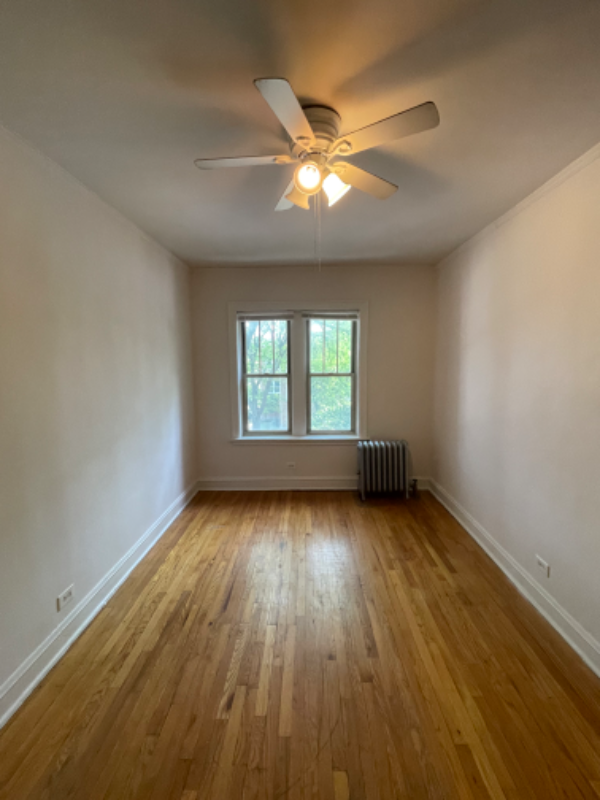 832 S Austin Blvd - Photo 6 of 19