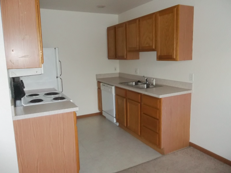 1502 Flynn Ln #D - Photo 3 of 13