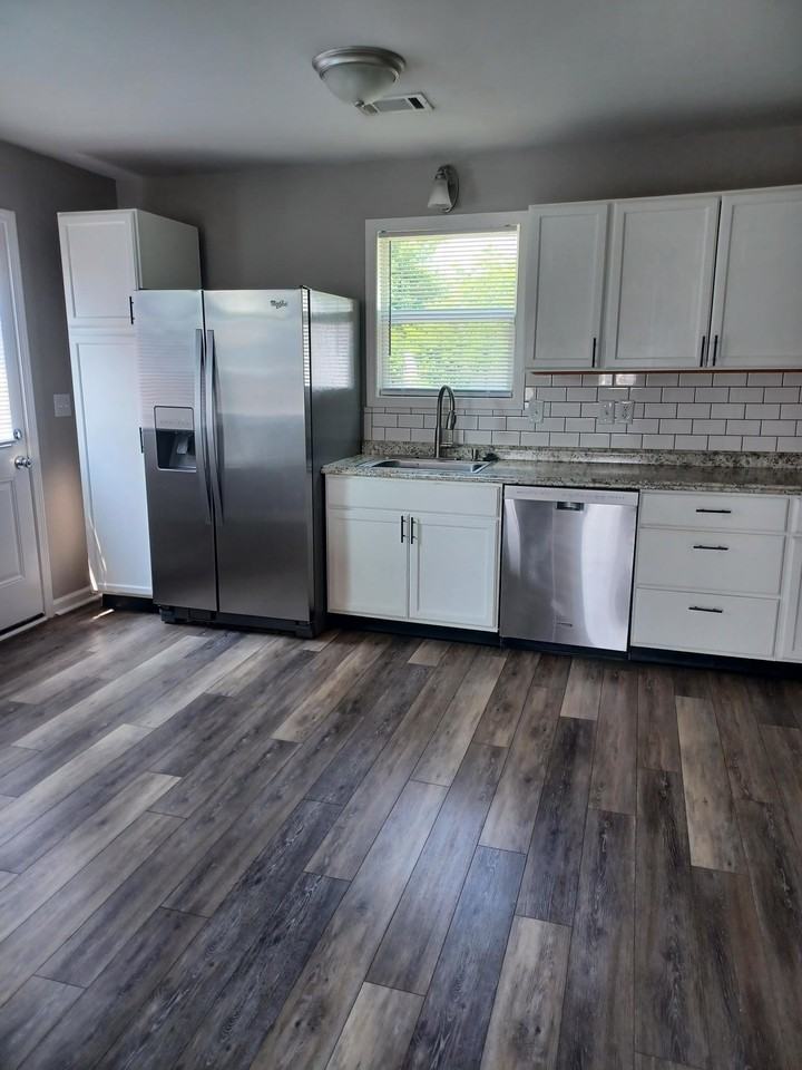 1017 Shadow Ridge Avenue - Photo 3 of 11