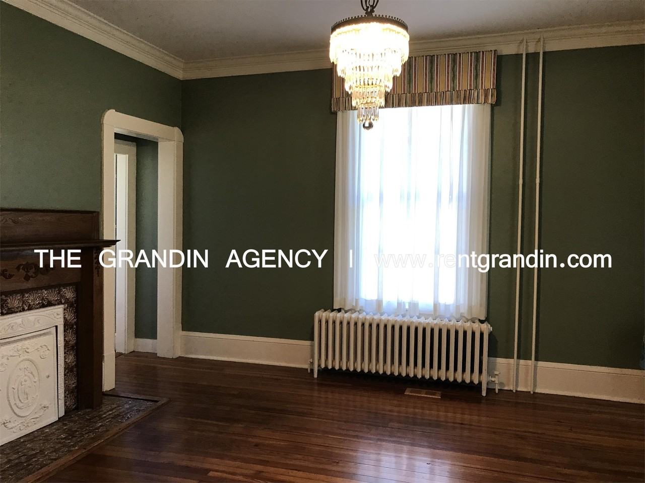 356 Pennsylvania Avenue #1 - Photo 6 of 38