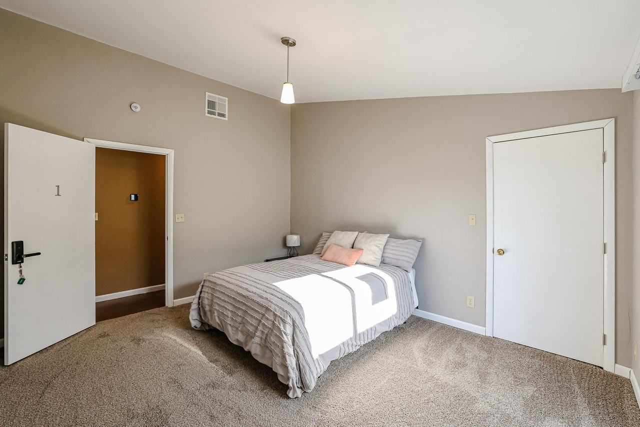 N 25th St - Photo 5 of 6