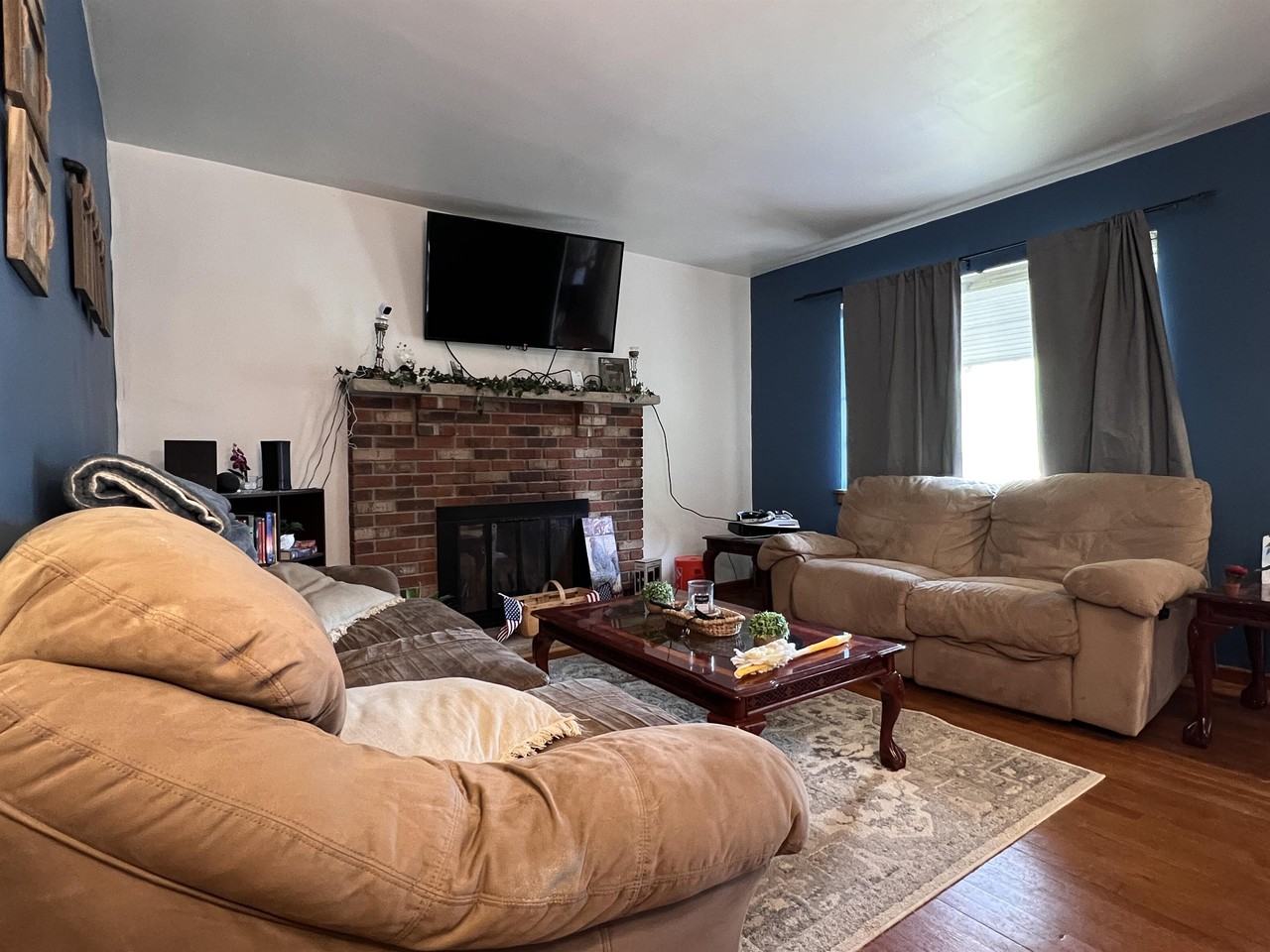 1135 Sunset Drive #1 - Photo 4 of 29