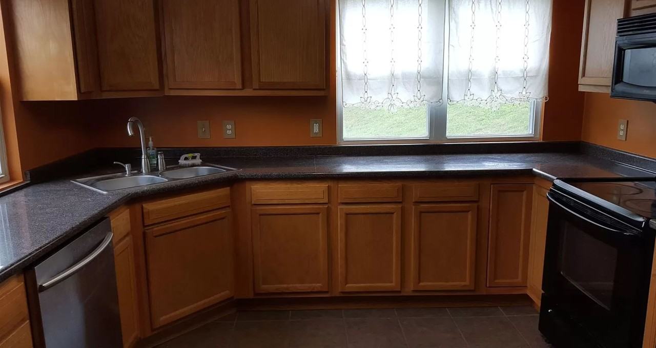 512 Wisconsin Ave #1 - Photo 3 of 12