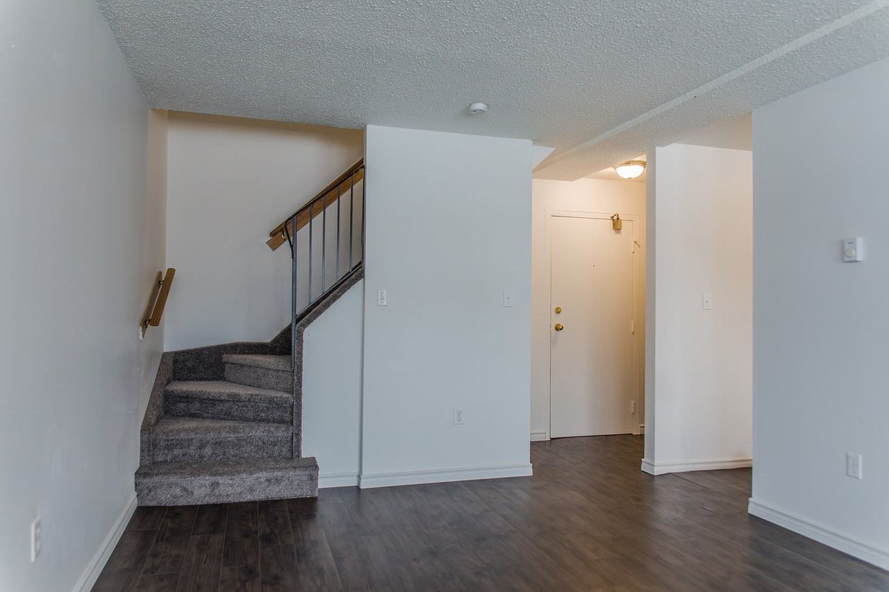 Kensington Manor - Photo 3 of 22