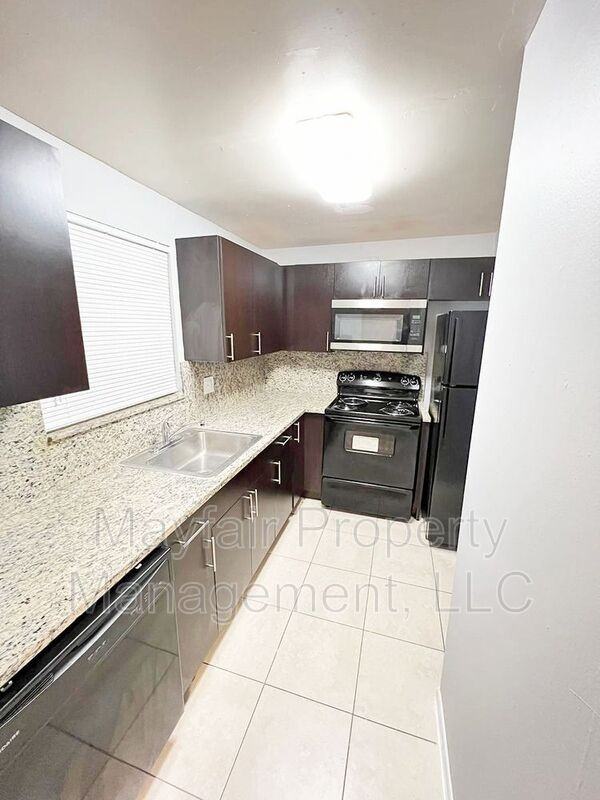 2220 Nw 59th Ave #32