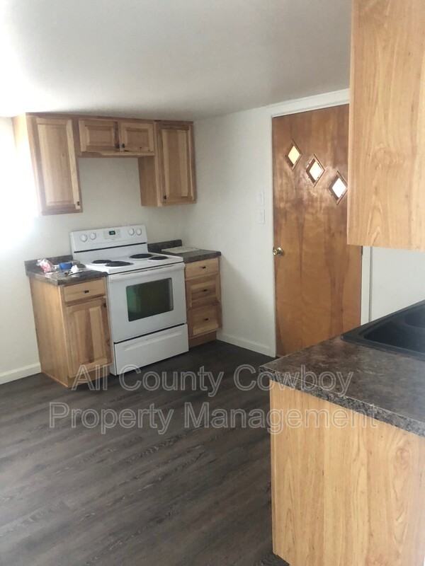 2362 Snowy Range Rd - Photo 2 of 9