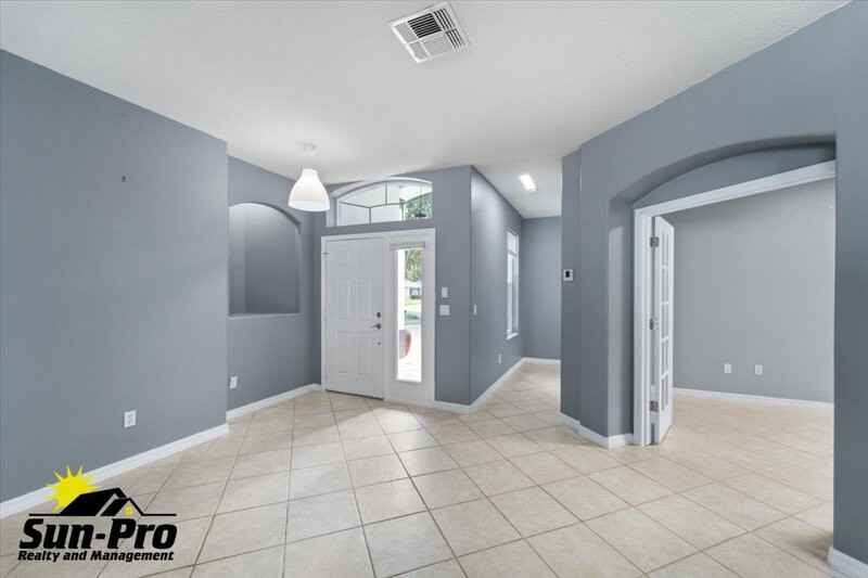 1673 Town Park Dr - Photo 3 of 23